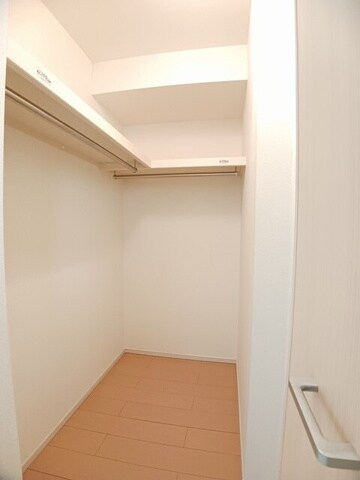 ランプロン　アヤ　Ⅰの物件内観写真