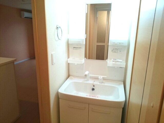 ランプロン　アヤ　Ⅰの物件内観写真