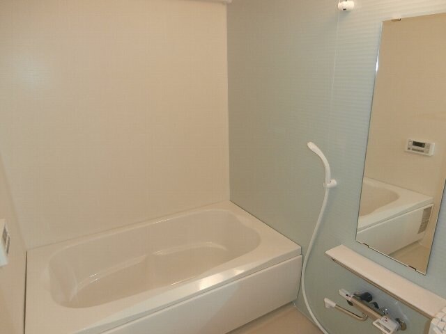 コーラルヴィラ出島Ａの物件内観写真