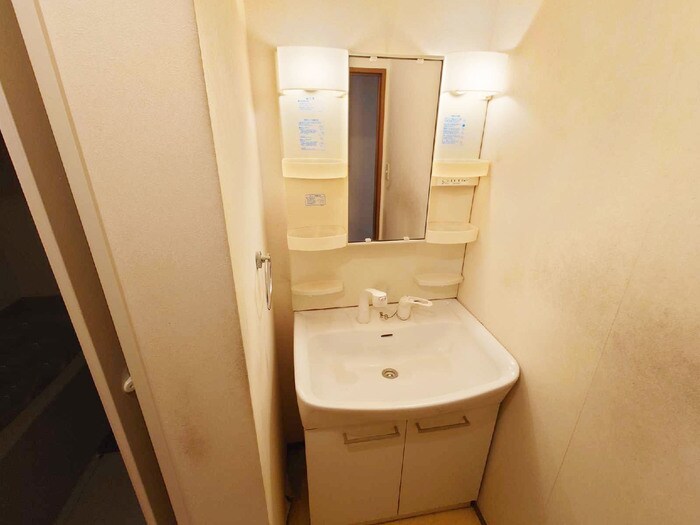 和歌山駅 バス7分  鳴神住宅前下車：停歩1分 2階の物件内観写真