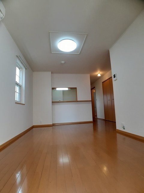 シャルパンティエⅡの物件内観写真