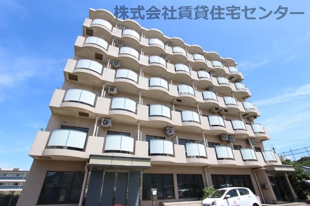 グランメール三葛の物件外観写真