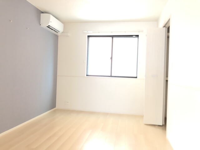 ロイズ紀三井寺Ⅰの物件内観写真