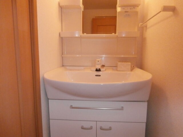 シャン・ド・フルールⅠの物件内観写真