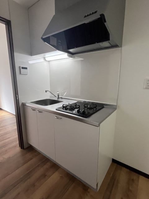 TJ鳴神2の物件内観写真