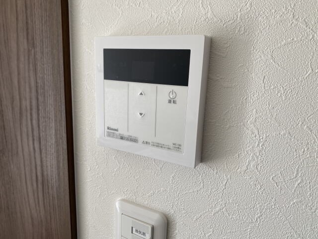 TJ鳴神2の物件内観写真