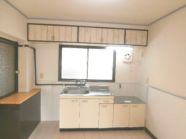 プレゼンス紀伊2の物件内観写真