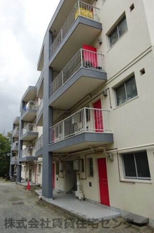 プレゼンス紀伊2の物件外観写真