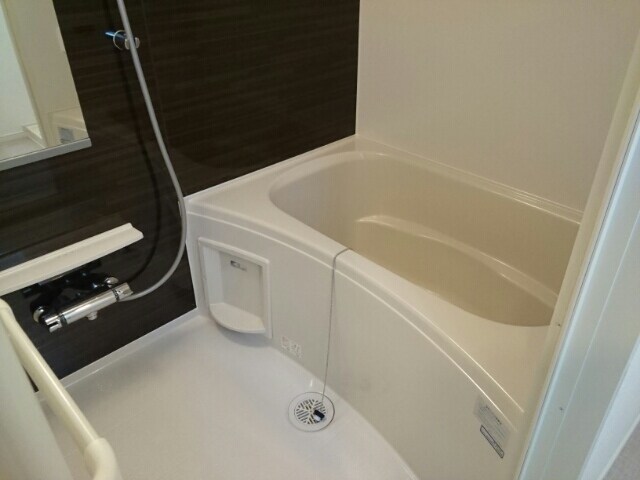 ヴェルソー有本Ⅱの物件内観写真