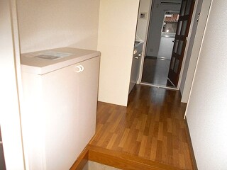 メゾンハッピーⅠの物件内観写真