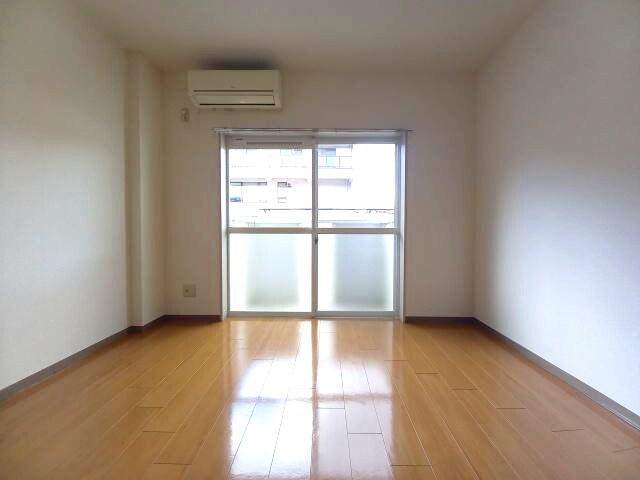 メゾンハッピーⅠの物件内観写真