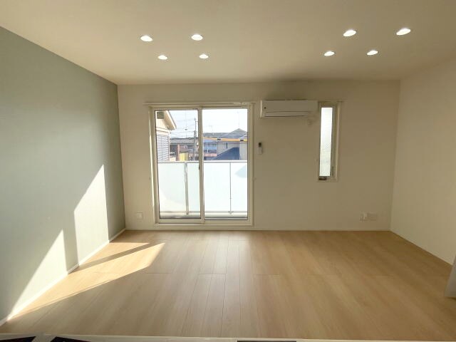 ソラーナ小松原の物件内観写真