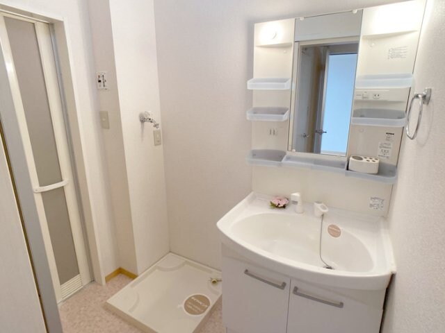 ヴィヴレ堀川の物件内観写真