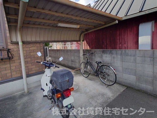 パインズコートの物件内観写真