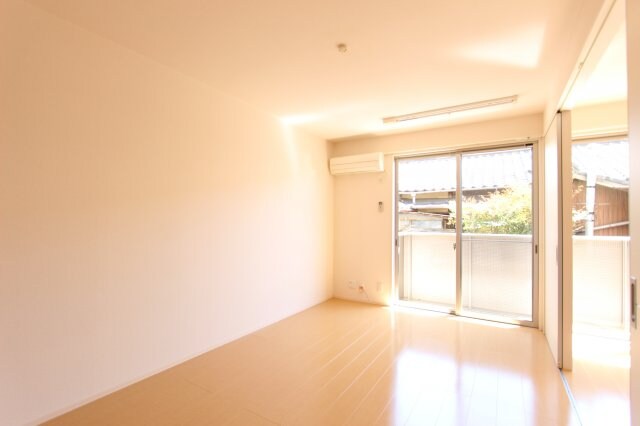 パルテール小雑賀の物件内観写真