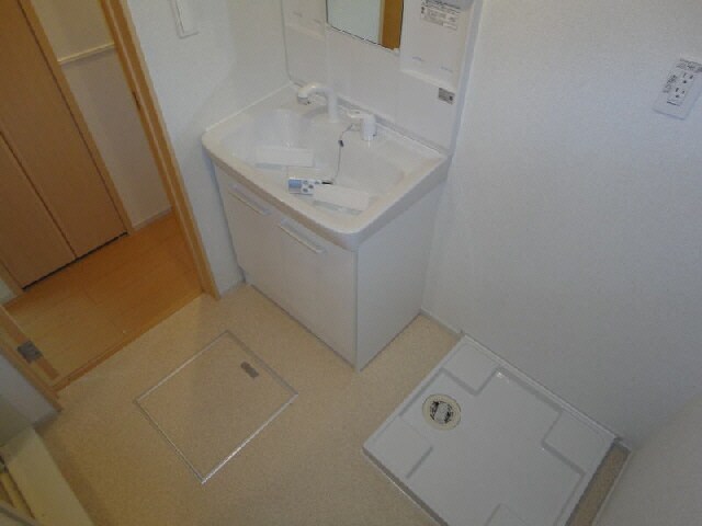 ランプロン アヤⅠの物件内観写真