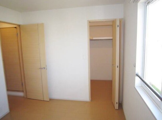 ランプロン アヤⅠの物件内観写真