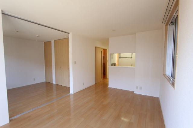 フローラル・アイの物件内観写真