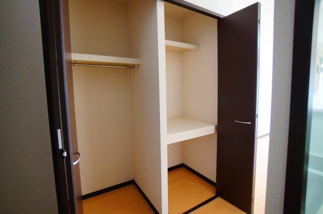 レジデンス 四ヶ郷の物件内観写真