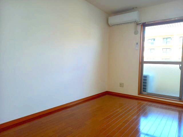 Ｒｉｔｚ　Ｃａｒｌｔｏｎの物件内観写真