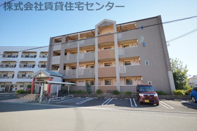 トゥリパーノの物件外観写真