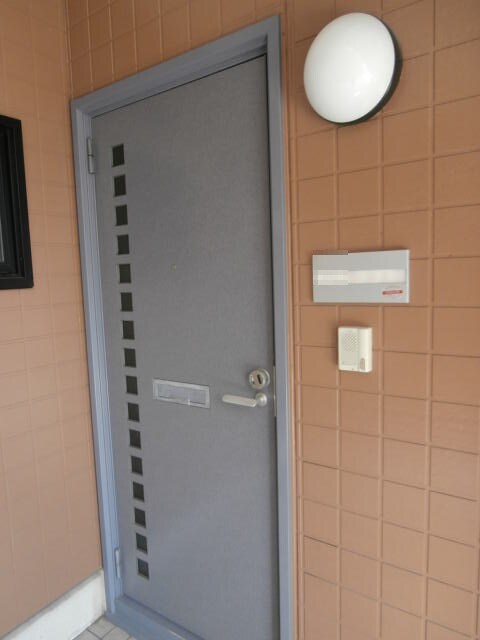 メゾングレースの物件外観写真