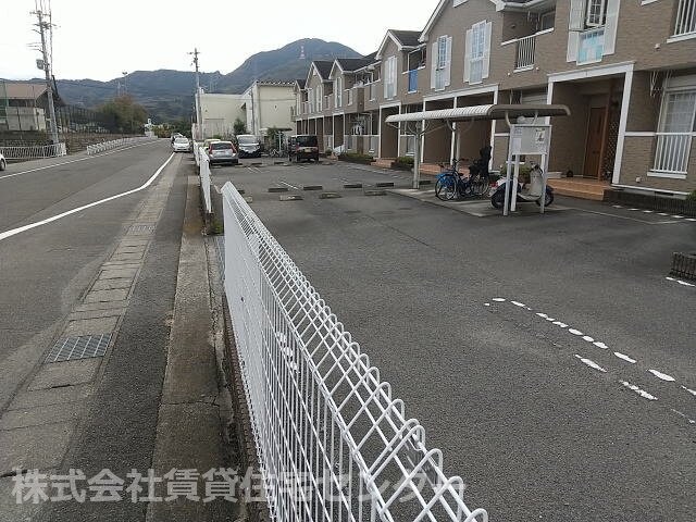 コニファーⅡ番館Bの物件外観写真