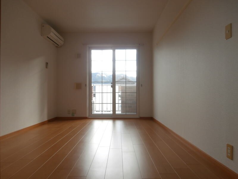 コニファーⅡ番館Bの物件内観写真