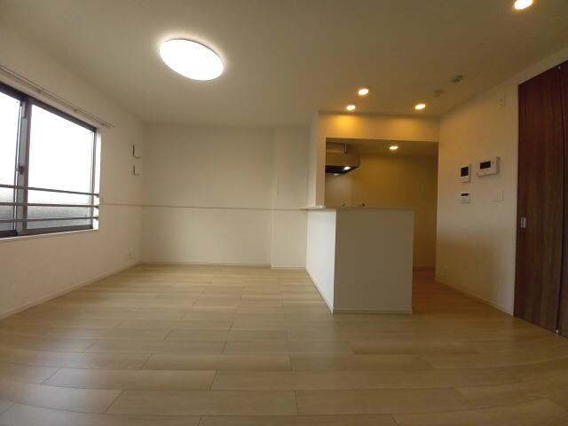 ヒカルサ和歌山本町の物件内観写真