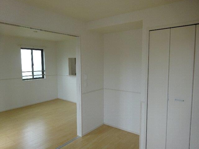 コンフォールの物件内観写真