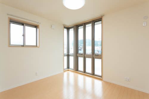 ベレオ園部の物件内観写真