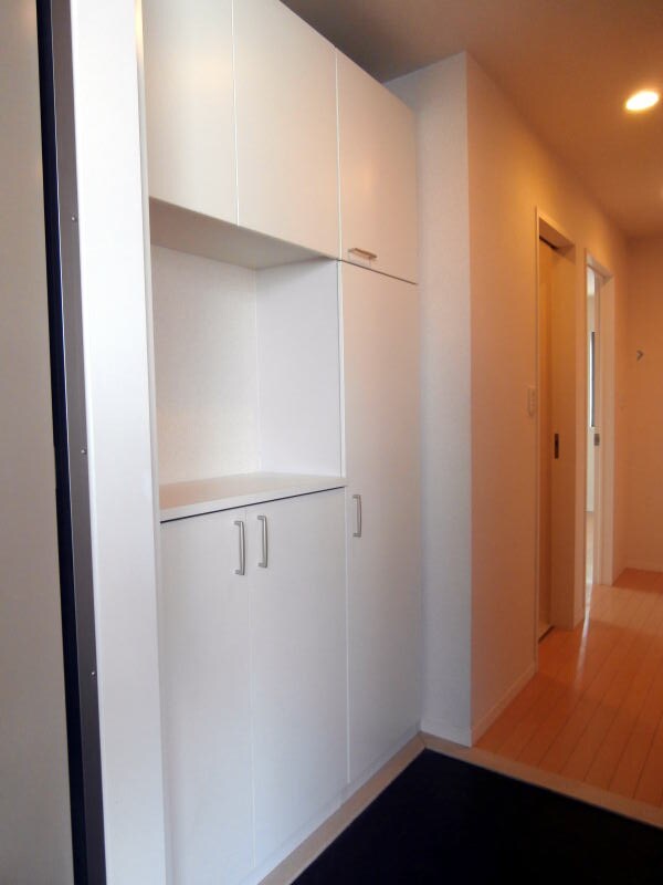 テラス新中通の物件内観写真