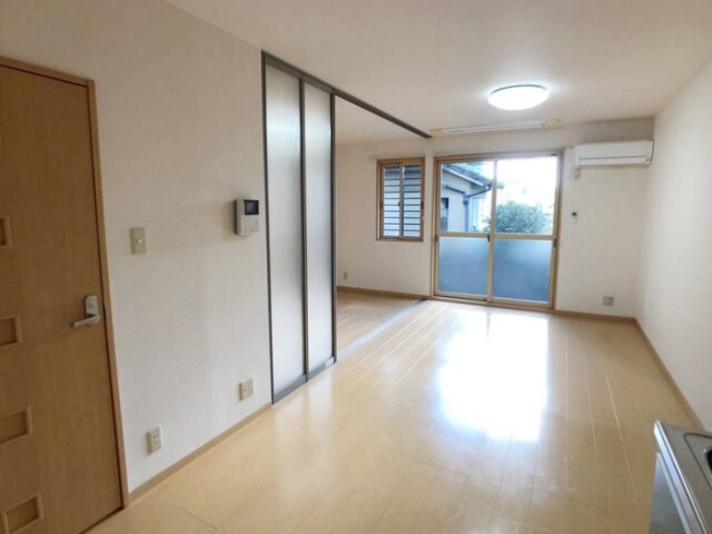 メゾンドゥソレイユの物件内観写真