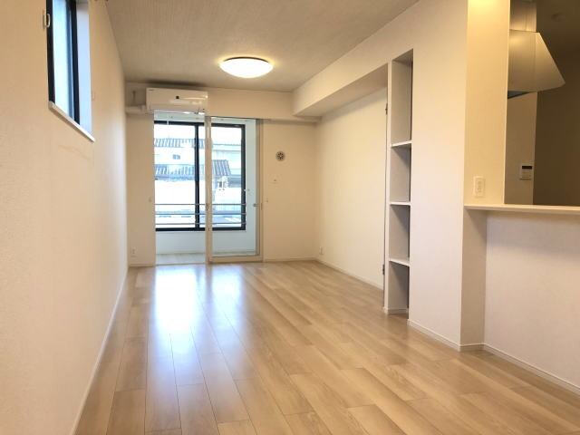 ヴァンヴェール西浜ＯＦの物件内観写真