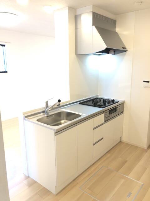 ヴァンヴェール西浜ＯＦの物件内観写真