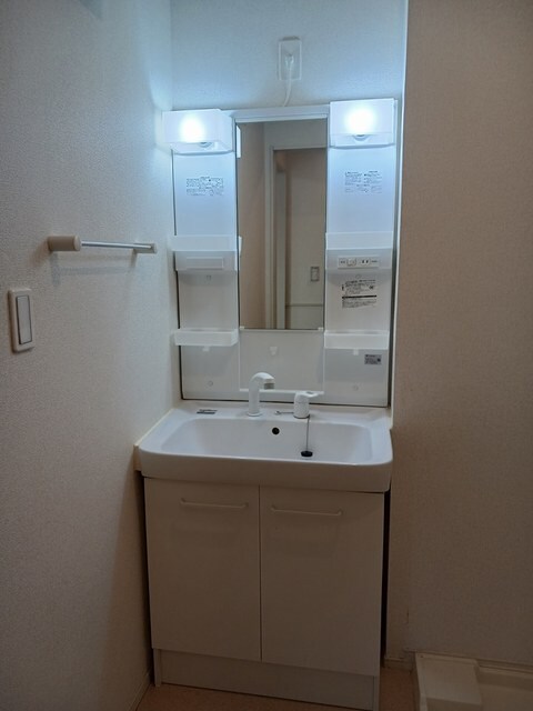 リバー・フォールドの物件内観写真