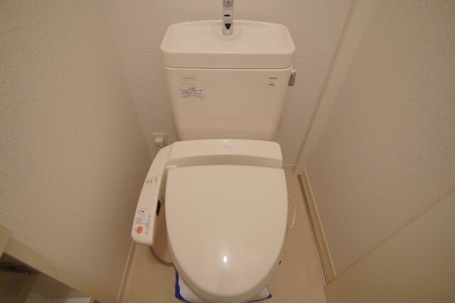 和歌山駅 徒歩3分 2階の物件内観写真