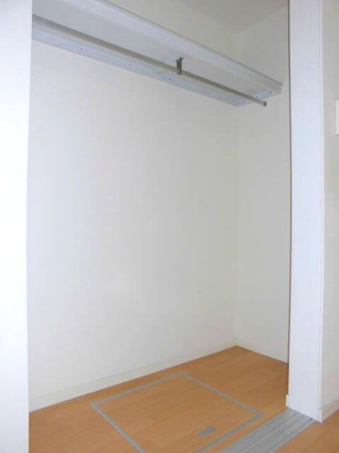 和歌山駅 徒歩3分 2階の物件内観写真