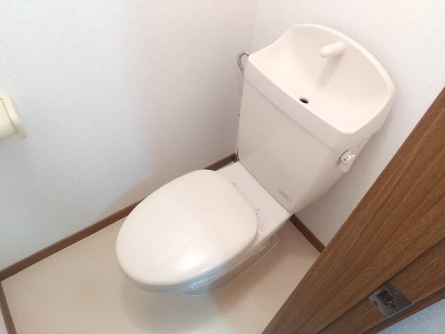 メゾンコニファーⅡの物件内観写真