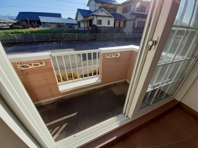 メゾンコニファーⅡの物件内観写真