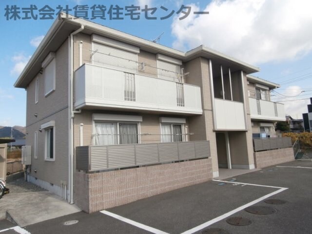 メゾン・ルテシィアⅡの物件外観写真