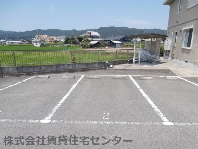 メゾン・ルテシィアⅡの物件外観写真