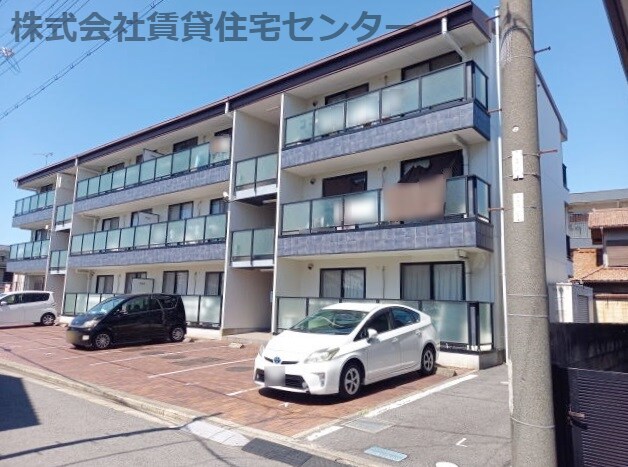 ミツワハイツ出水の物件外観写真