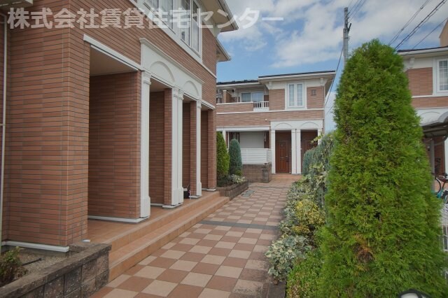 シャルパンティエⅡの物件外観写真