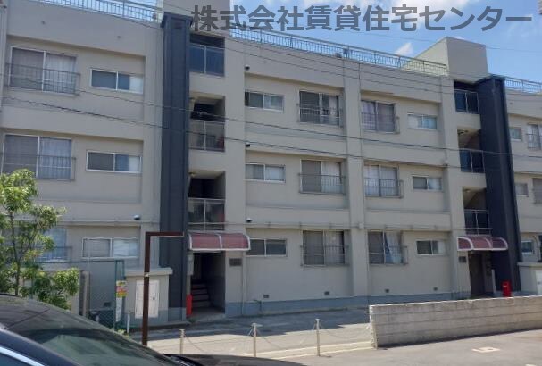 三和東マンションの物件外観写真