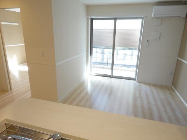 コーラルヴィラ出島Ａの物件内観写真