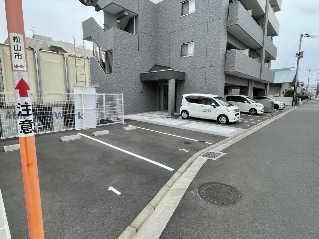 アステリア萱町の物件外観写真