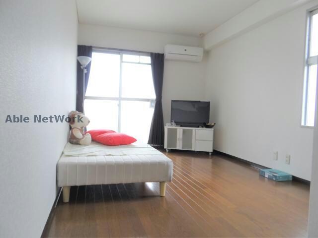 ラッキー味酒ハイツの物件内観写真