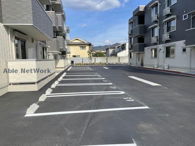 プレジデント持田　B棟の物件外観写真