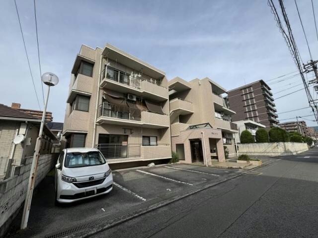 翆松ハイツの物件外観写真